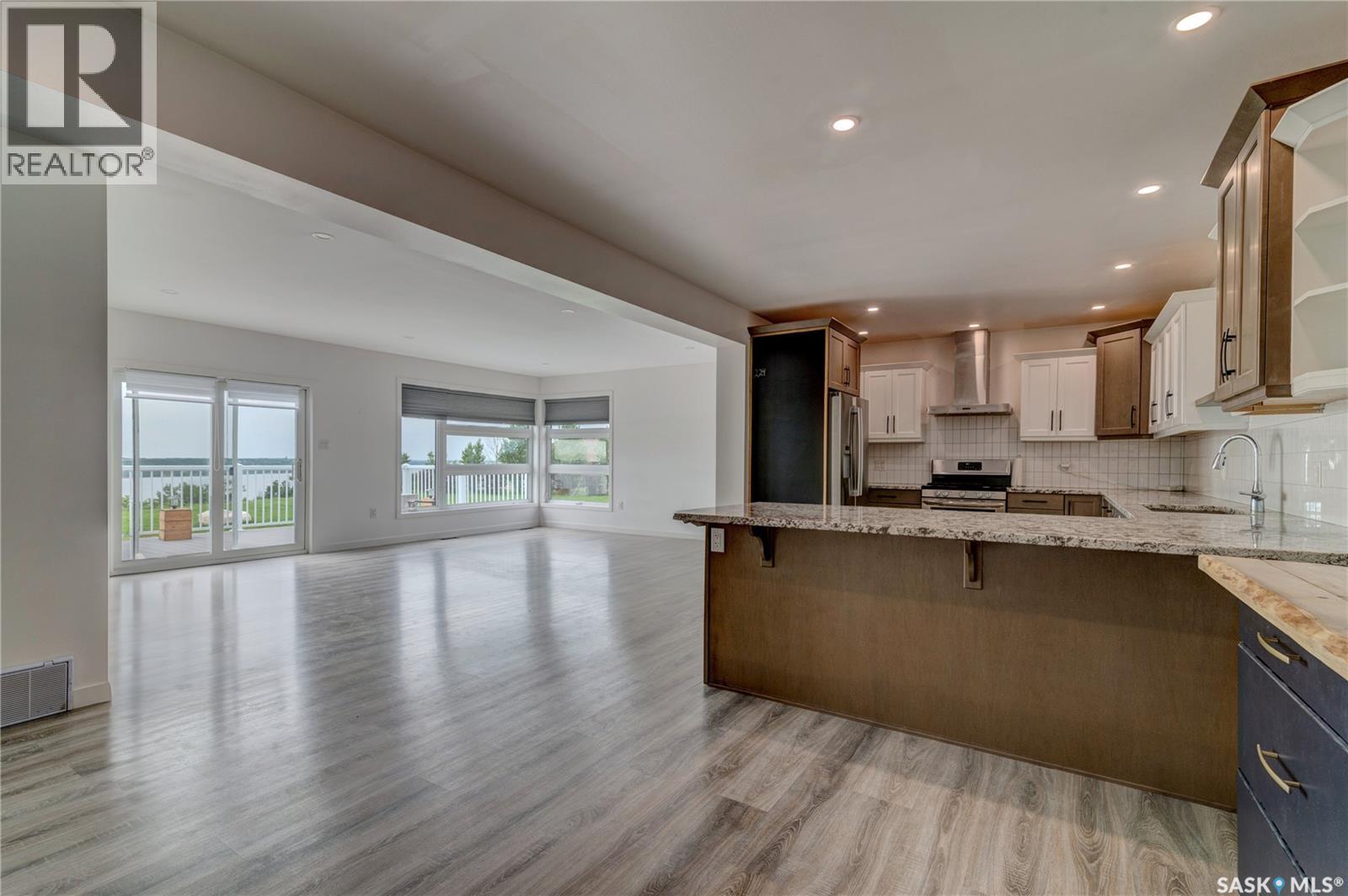 17 Longman DRIVE - 3