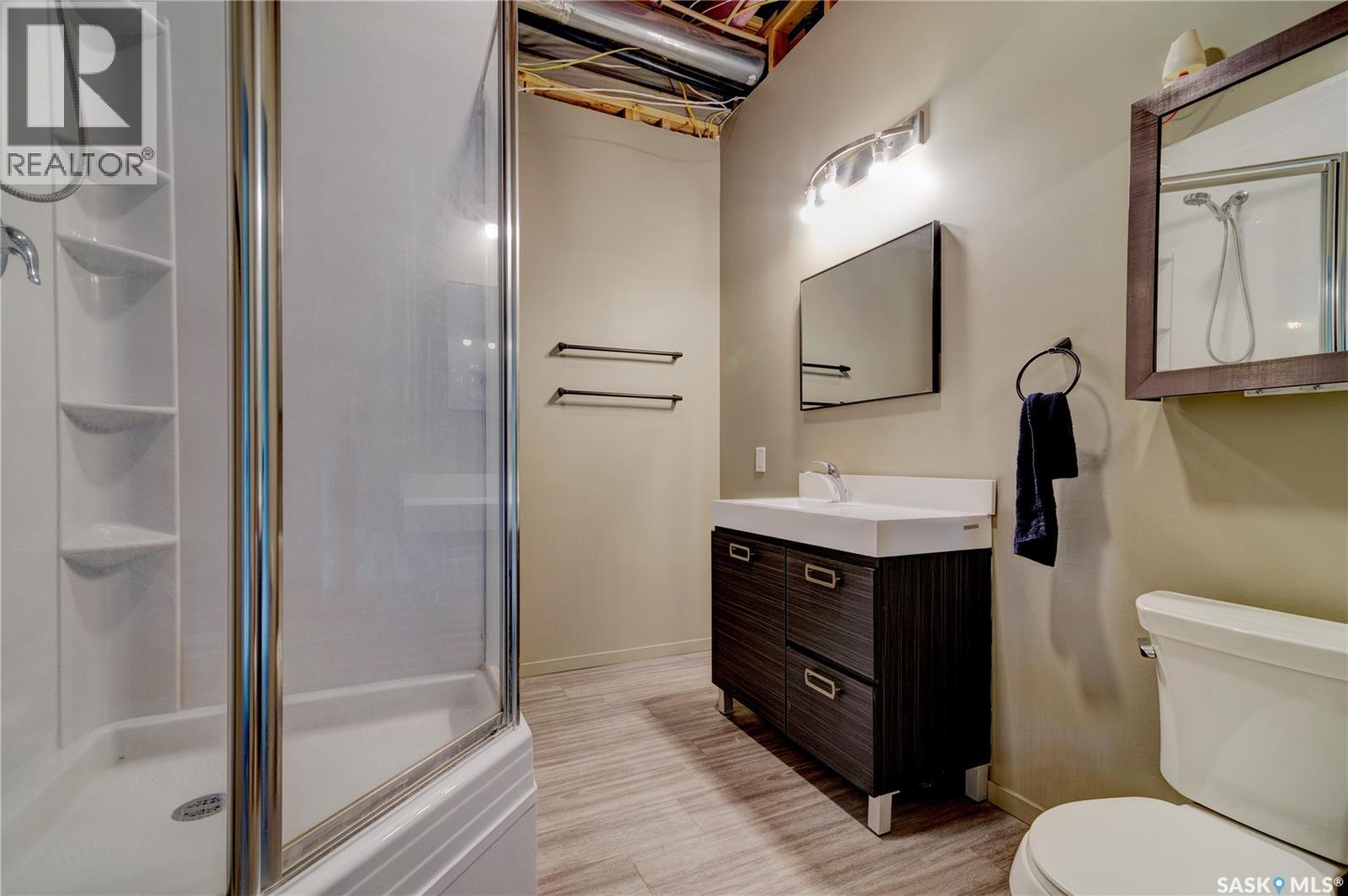 17 Longman DRIVE - 31