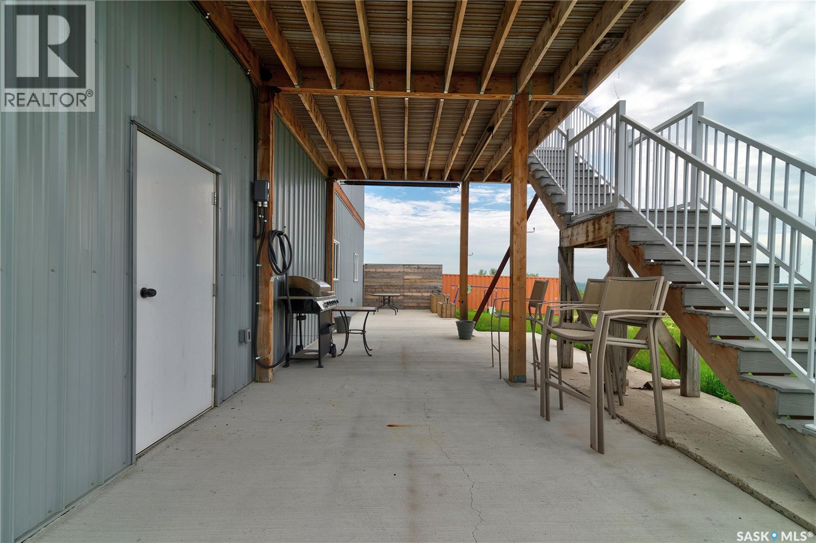 17 Longman DRIVE - 36