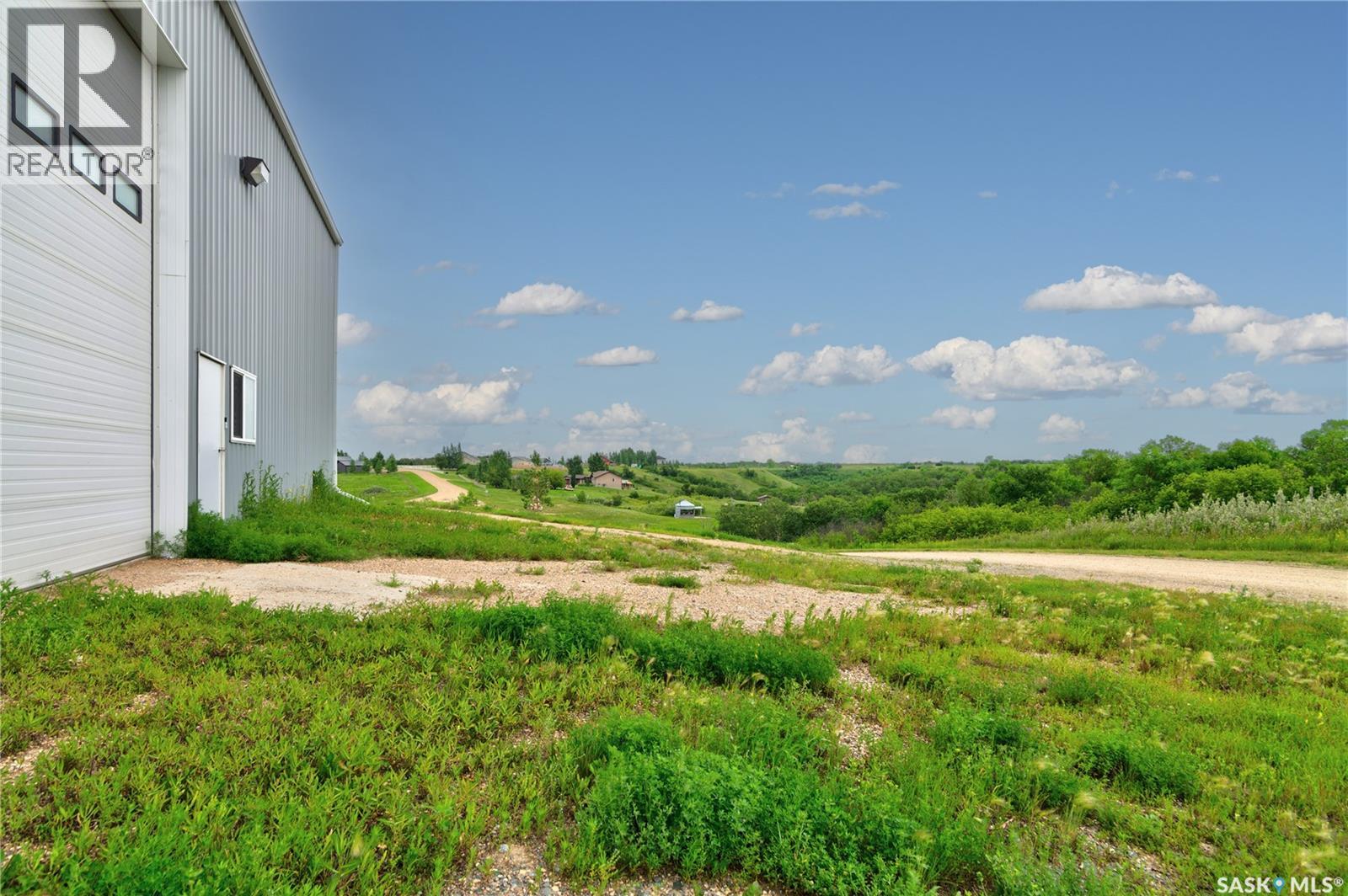17 Longman DRIVE - 43