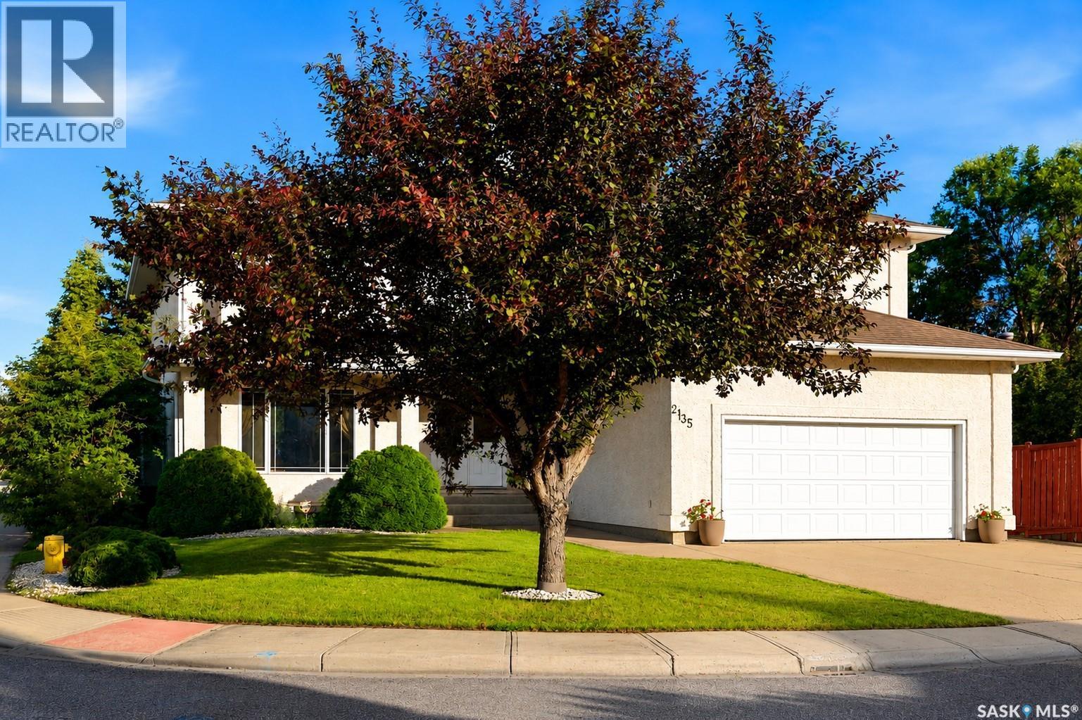 2135 Potts CRESCENT E - Image 3