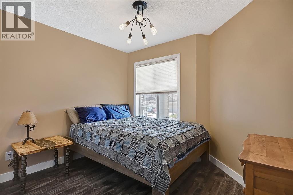 8842 115 Avenue - Image 10