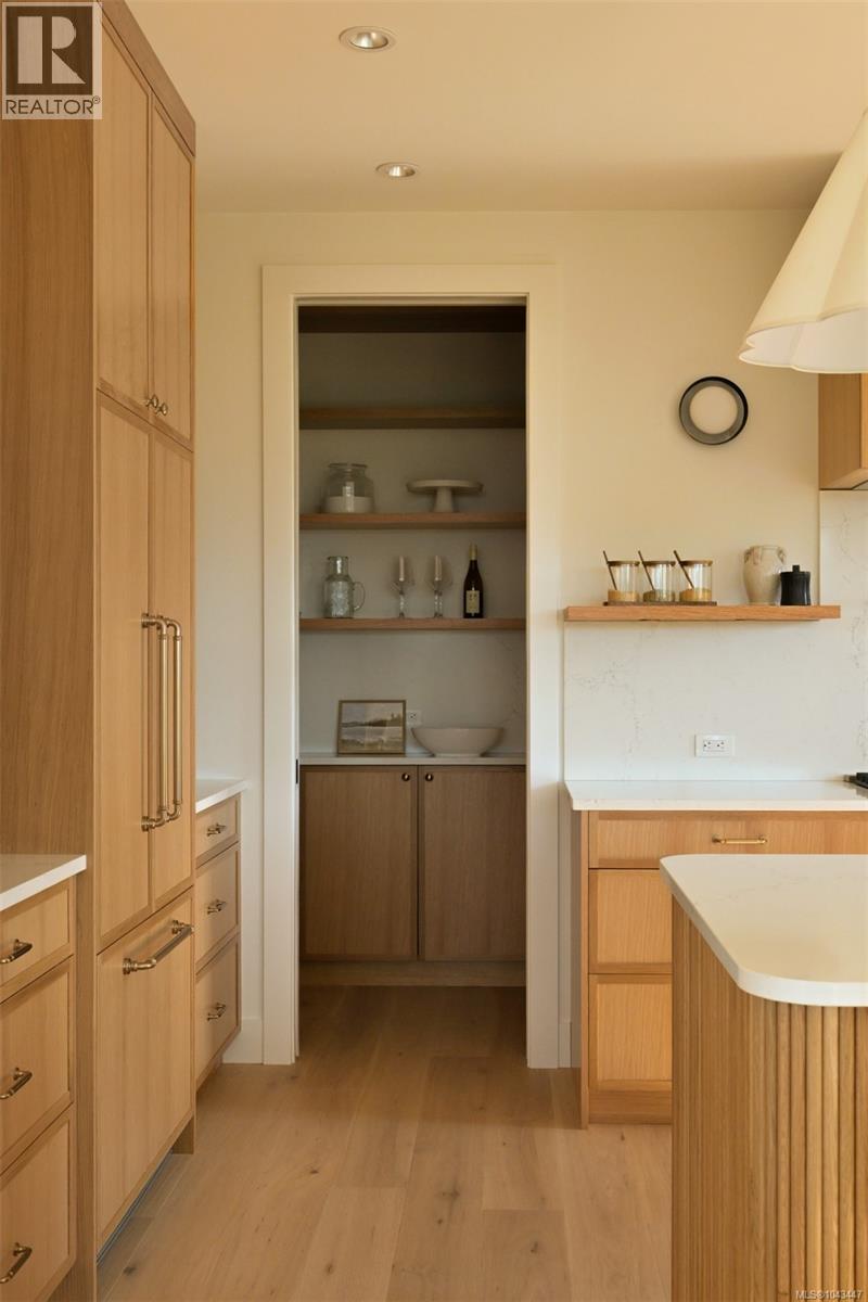 #1 3080 Oakdowne Rd - 23