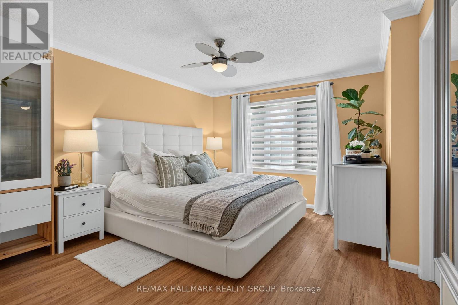 63 PALMADEO DRIVE - 24