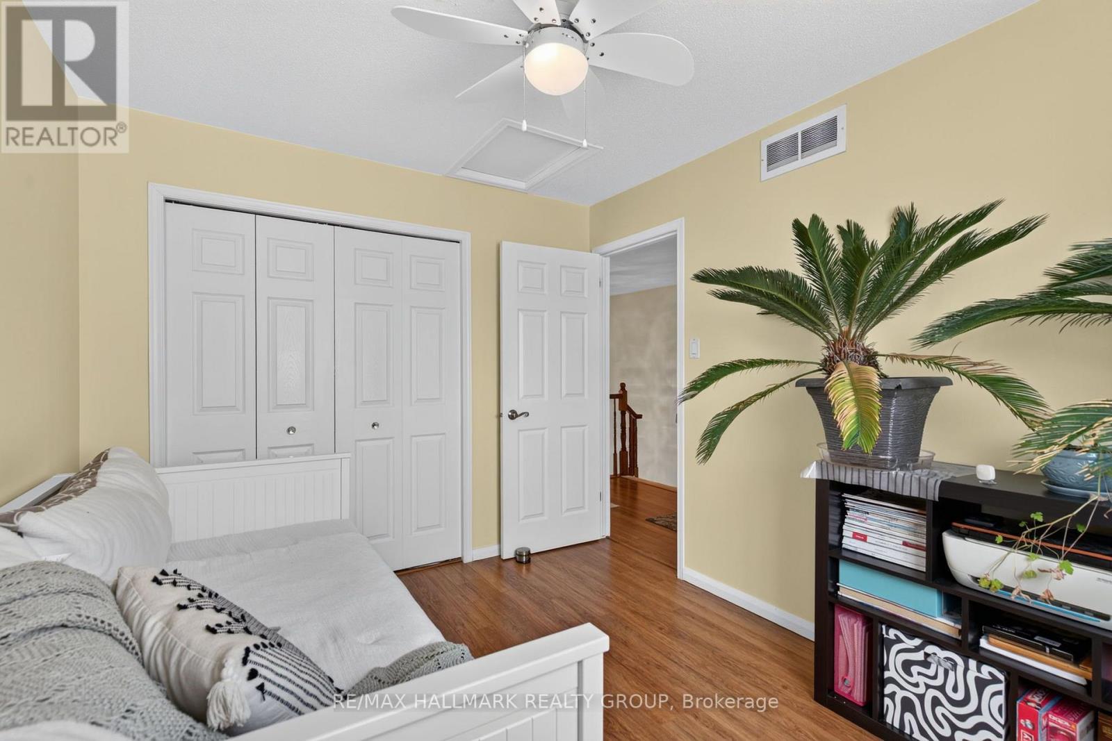 63 PALMADEO DRIVE - 31