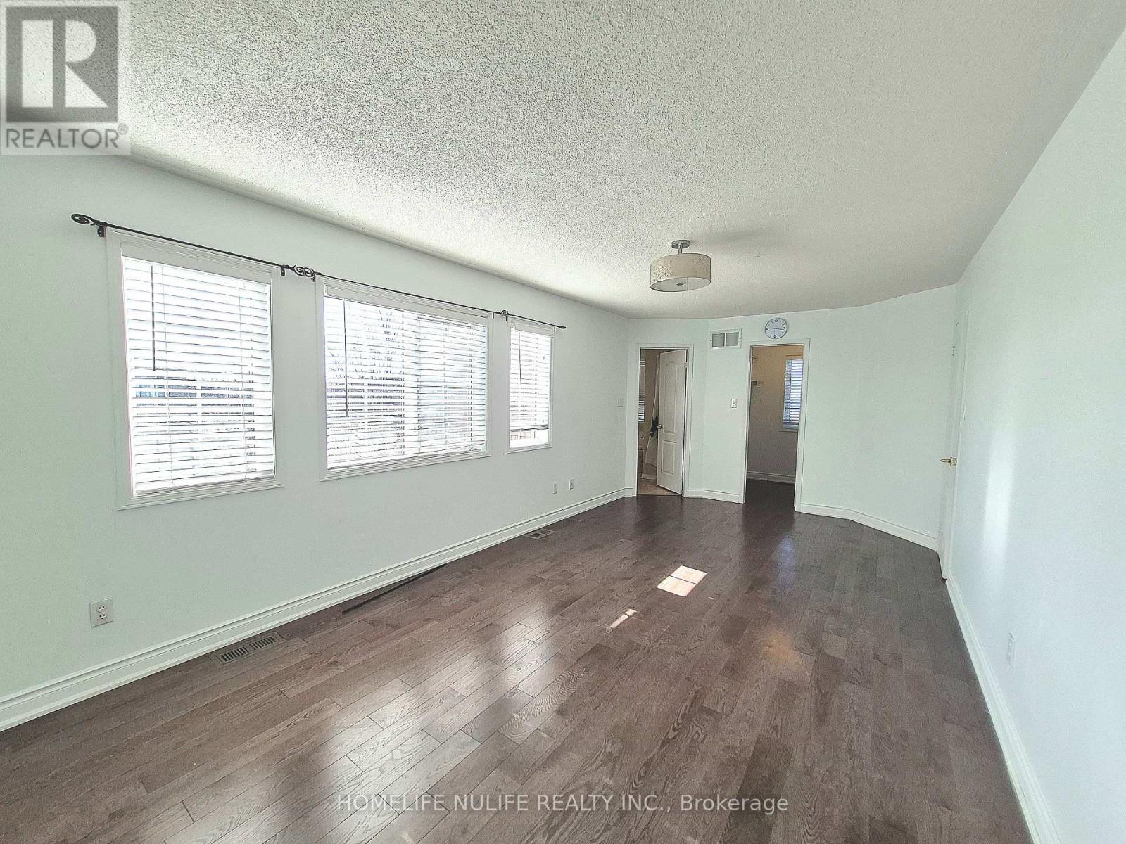 3866 THOMAS STREET - 5