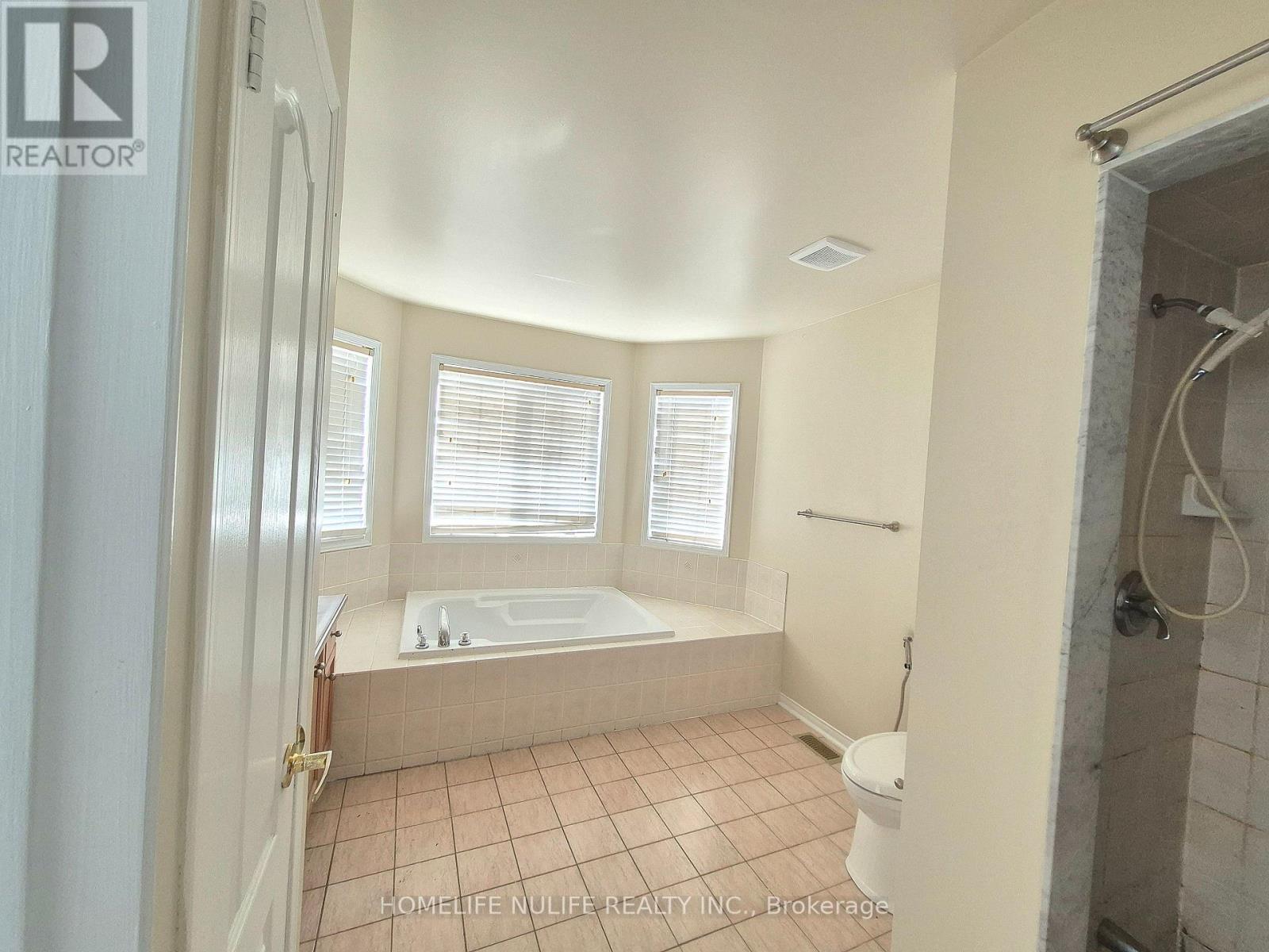 3866 THOMAS STREET - 4