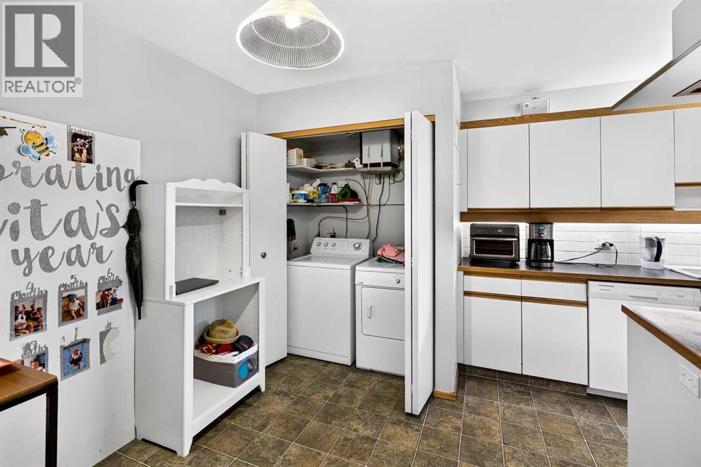 #201A 500 Eau Claire Avenue SW - 19