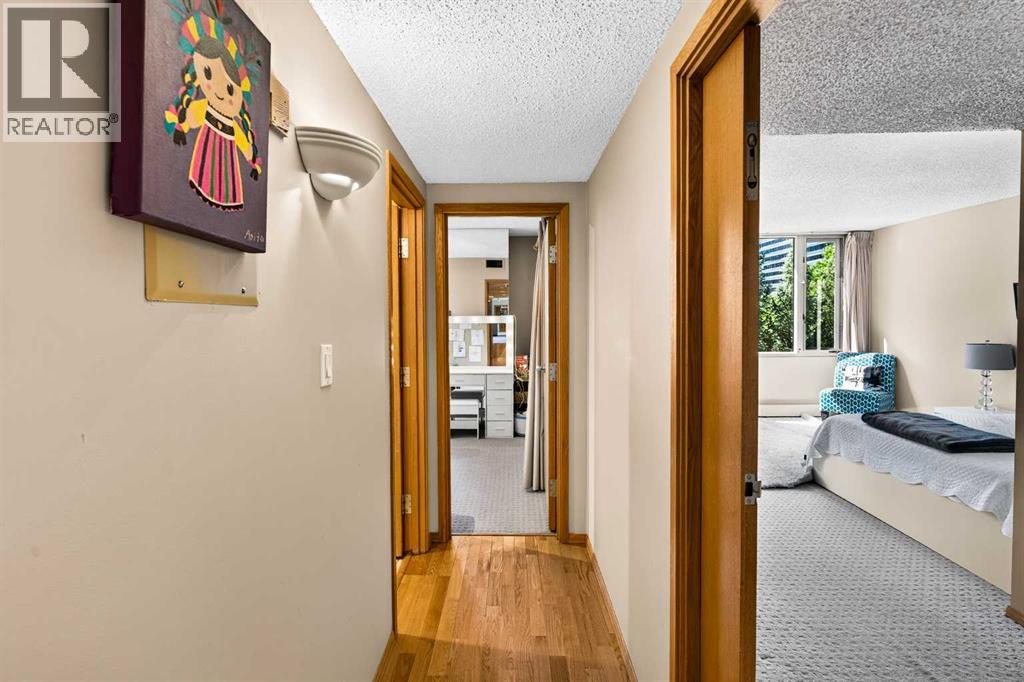 #201A 500 Eau Claire Avenue SW - 21
