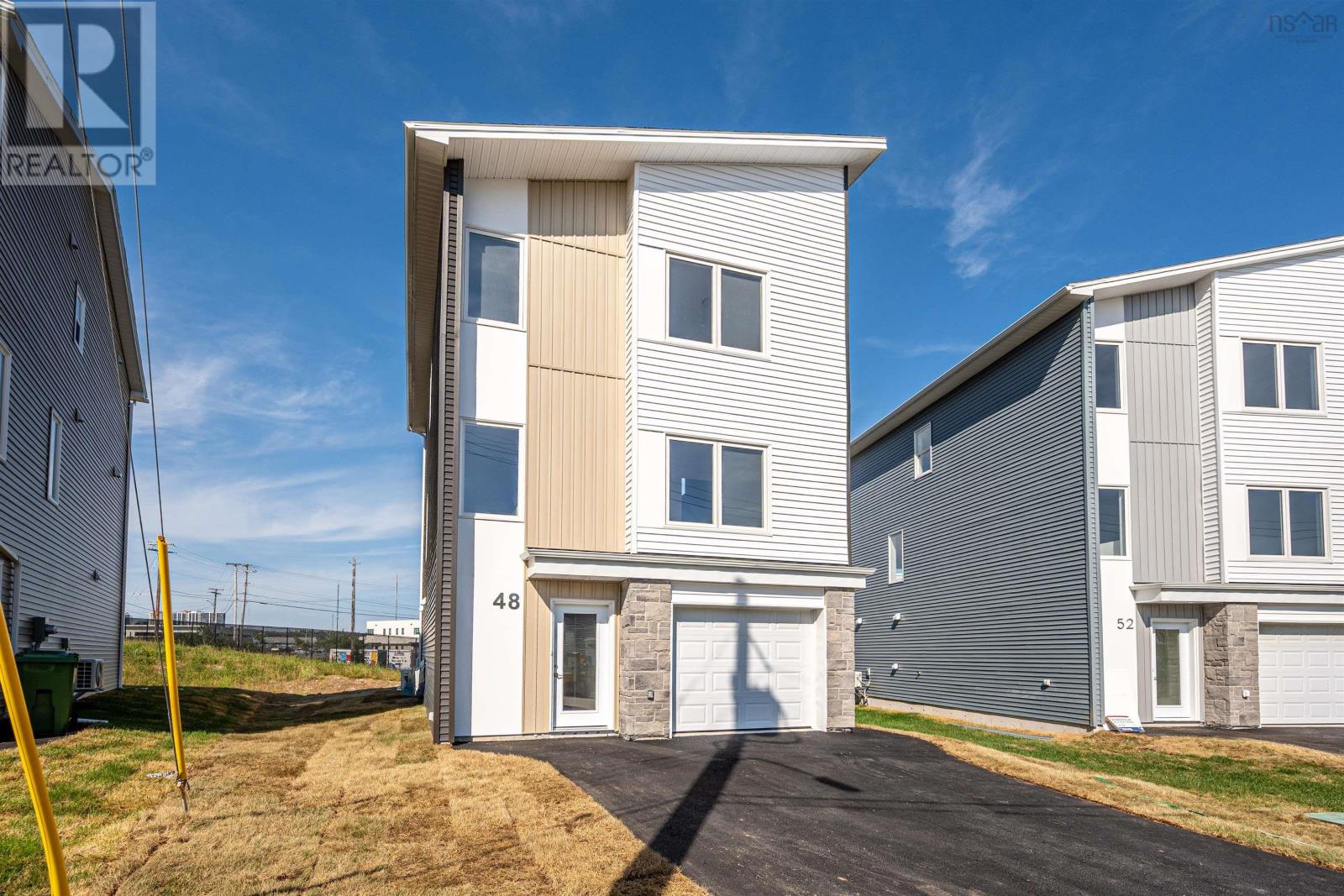 48 Zeppelin Crescent - 1