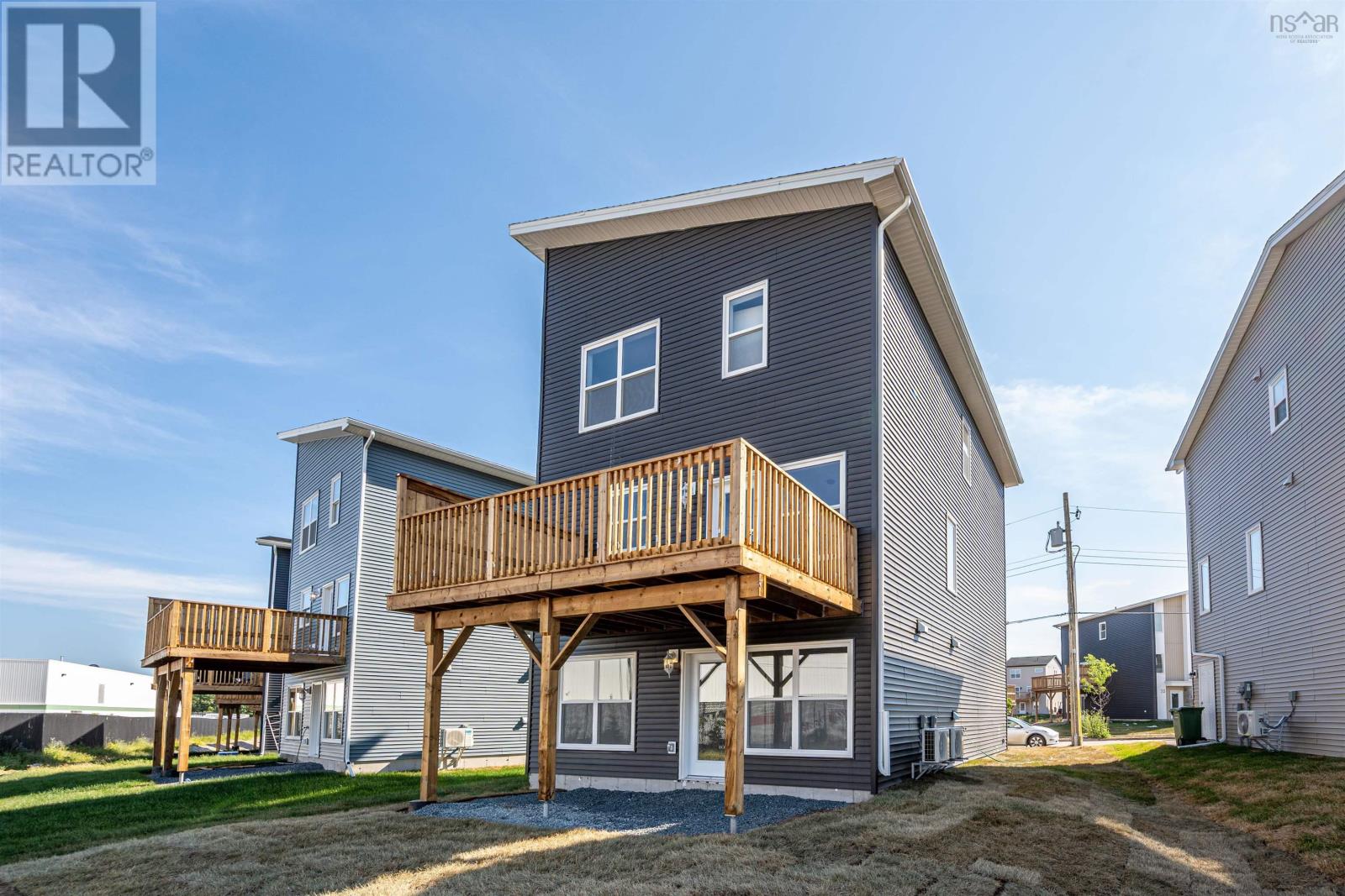 48 Zeppelin Crescent - 46