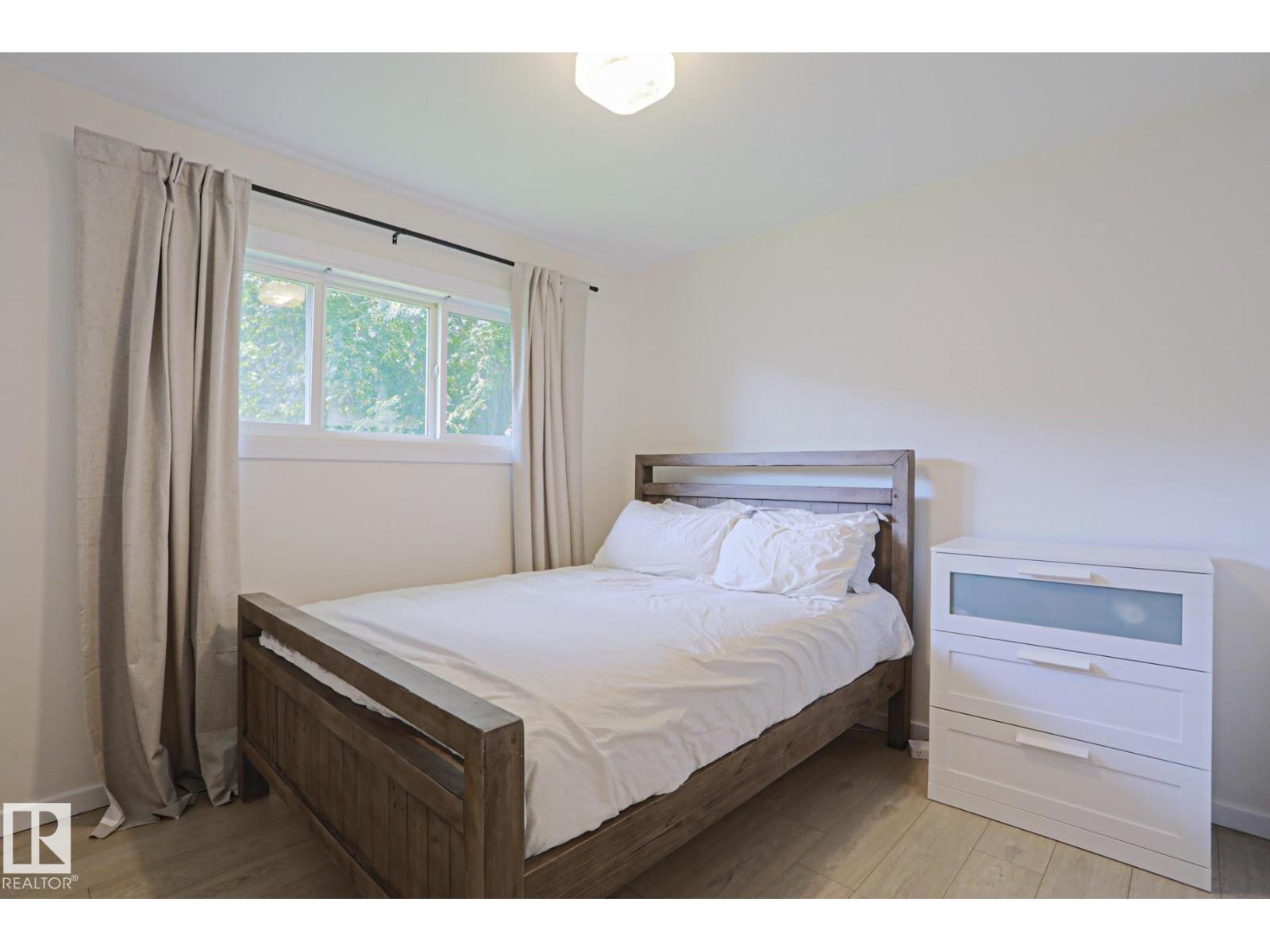 11142 51 ST NW - 13
