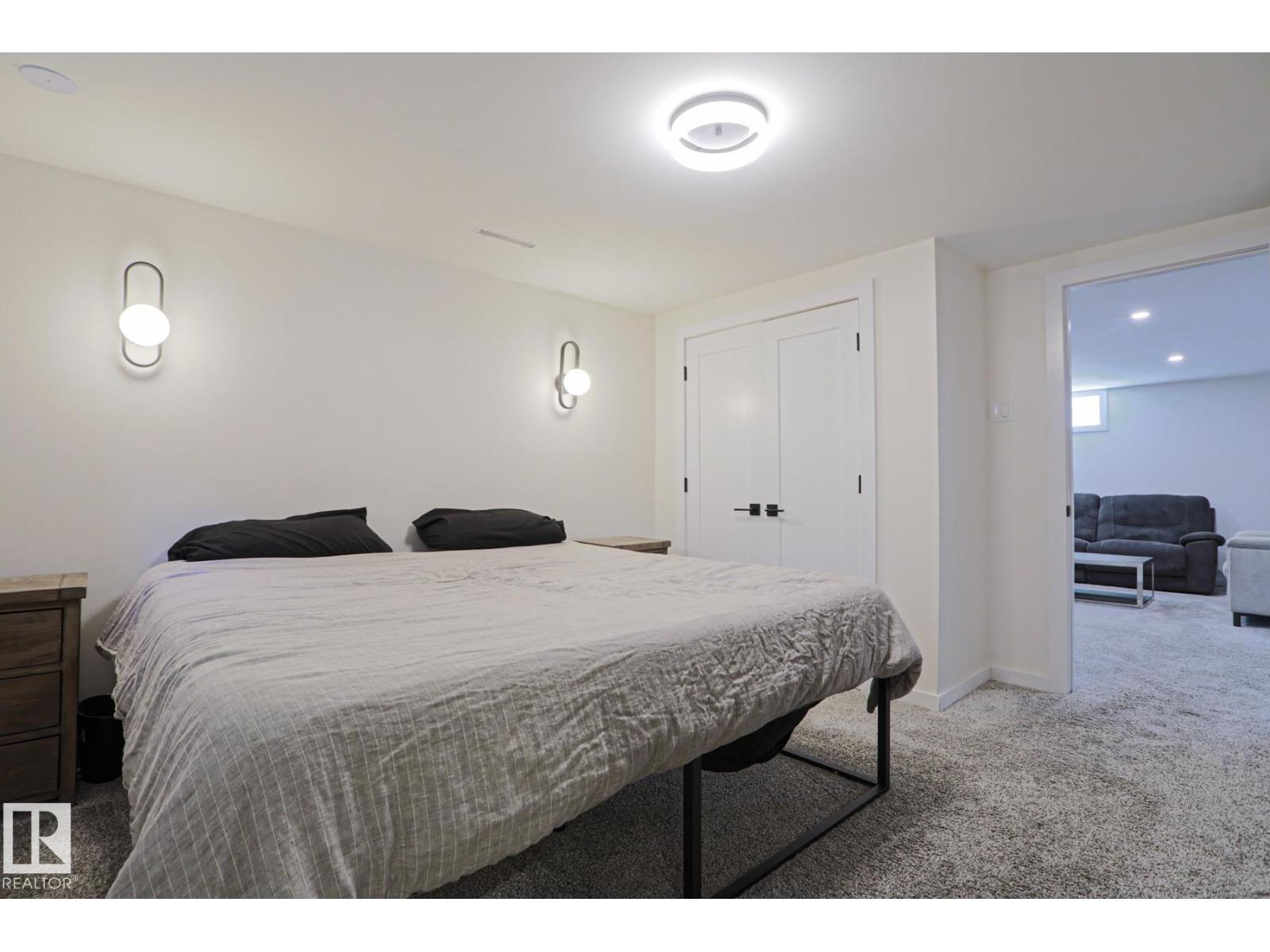 11142 51 ST NW - 21