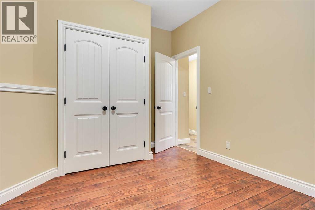 46 Mackenzie Crescent - 42