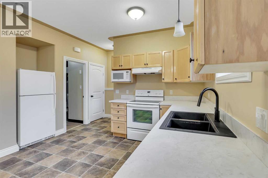 46 Mackenzie Crescent - 38
