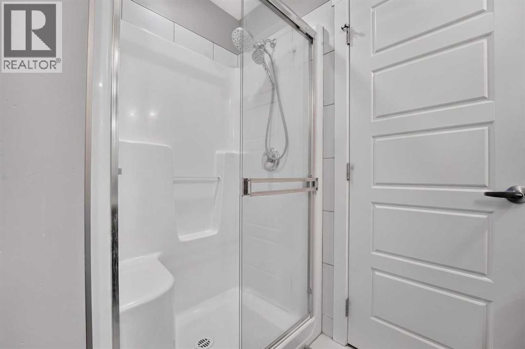285 Coalbanks Boulevard W - 21