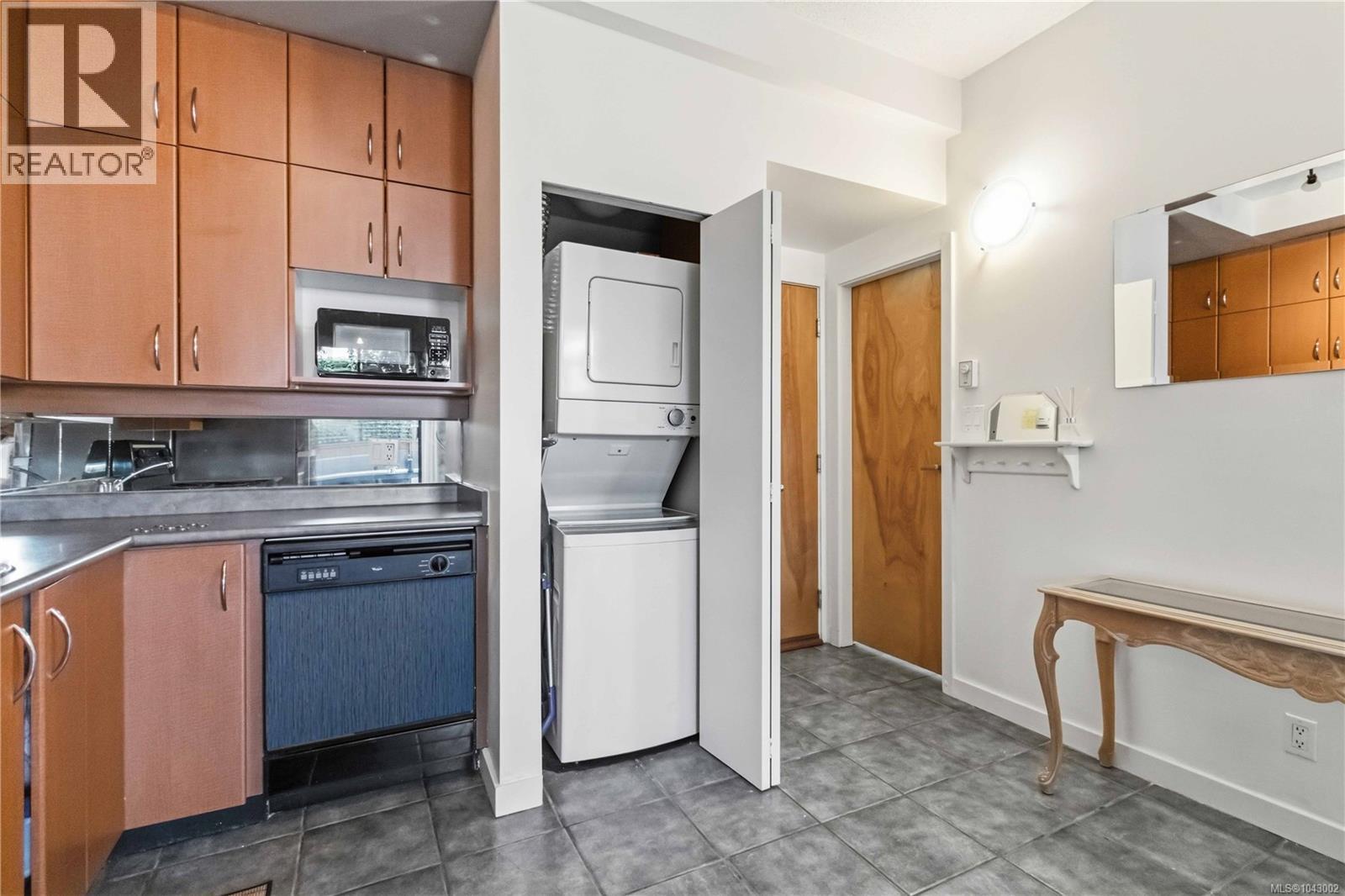 #117 409 Swift St - 12