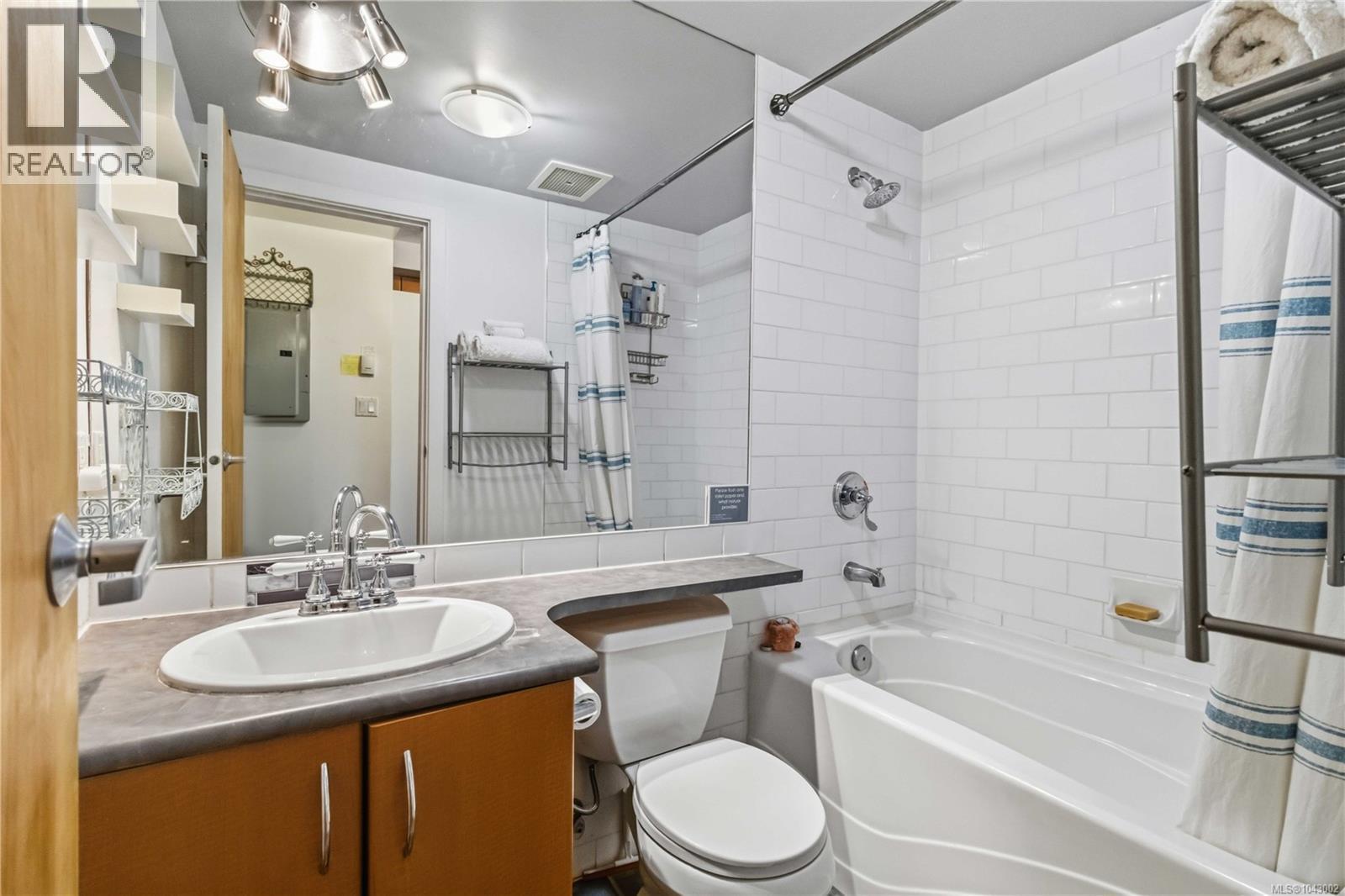 #117 409 Swift St - 13
