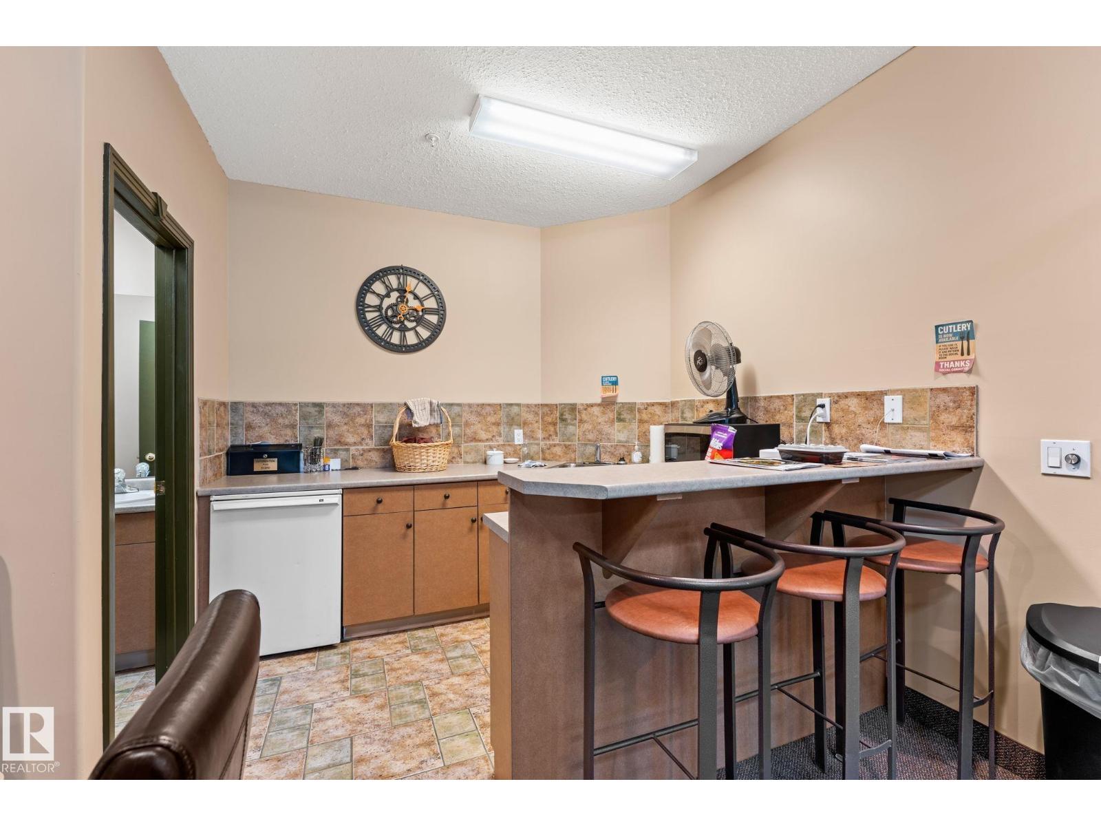 #306 6623 172 ST NW - 42