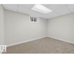 9723 65 Av Nw, Edmonton, AB T6E0M4 Photo 48