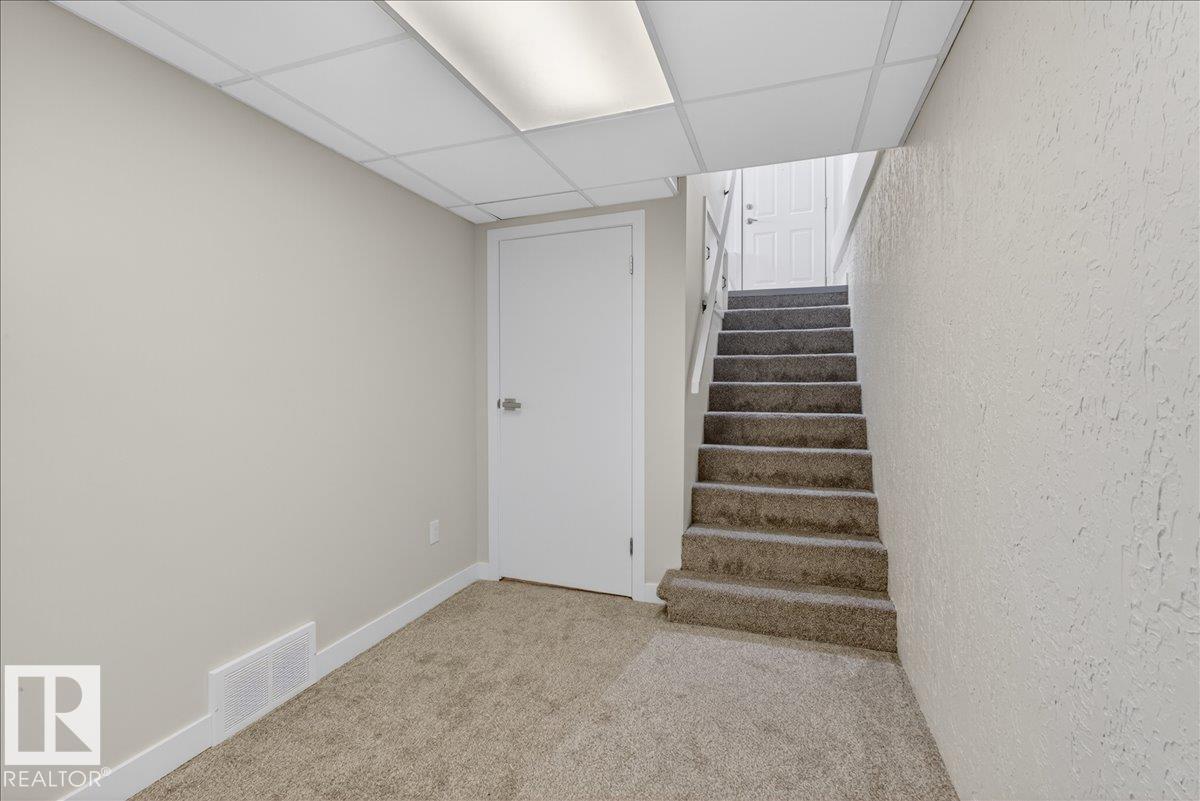 9723 65 AV NW - 30