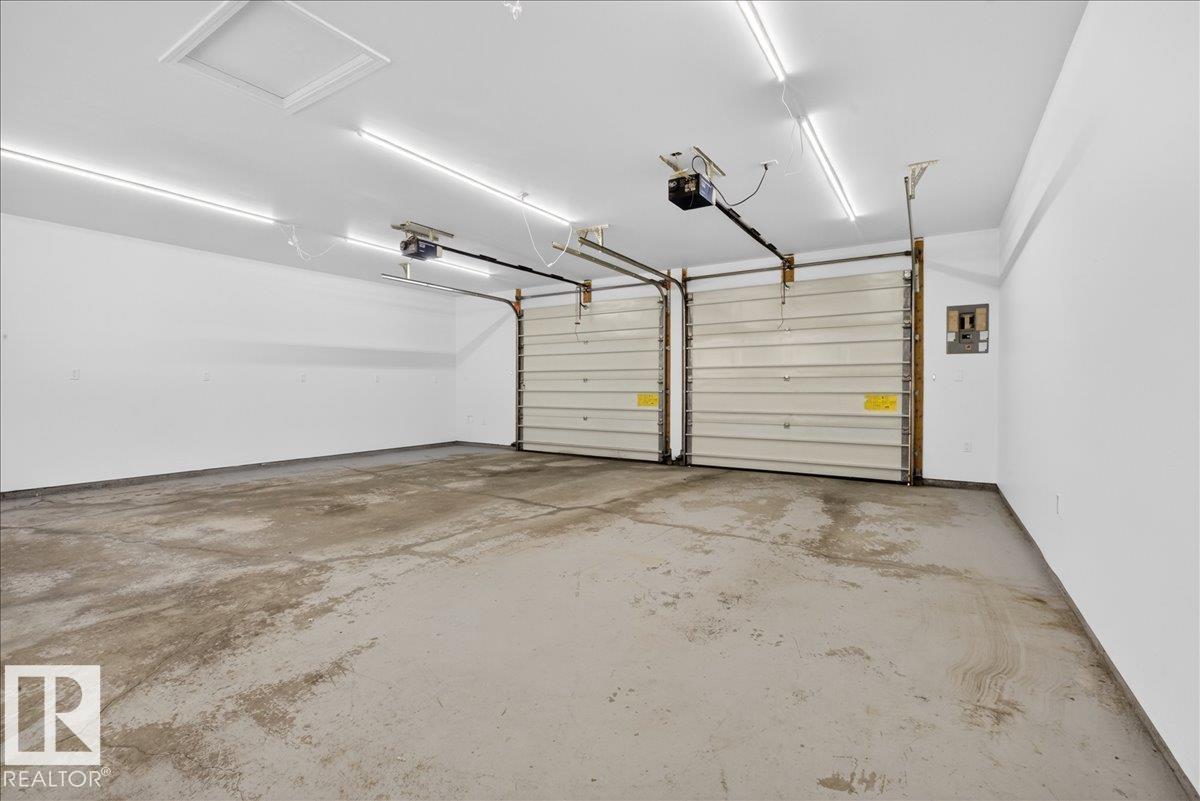 9723 65 AV NW - 54