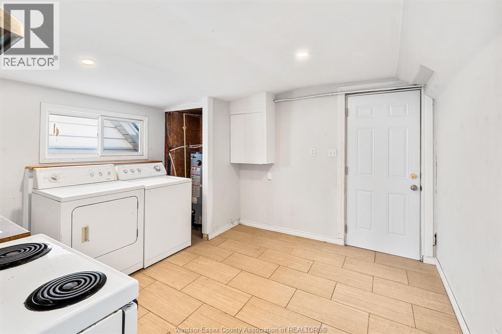 458-460 WAHKETA STREET - 33