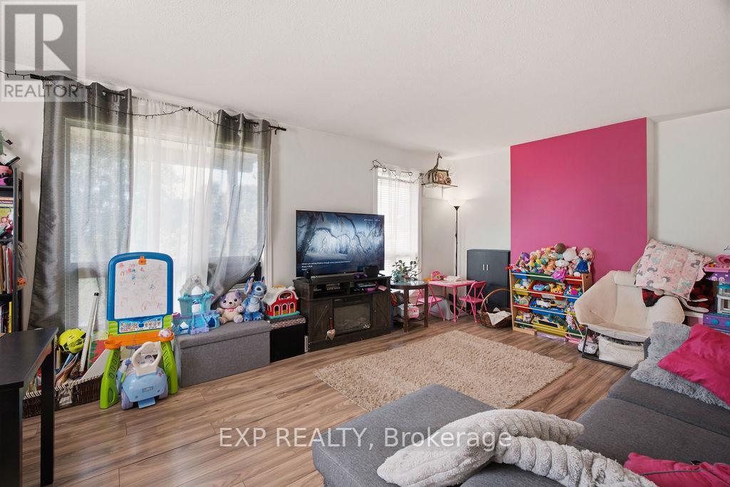#UNIT #56 1704 TANGUAY COURT - 13