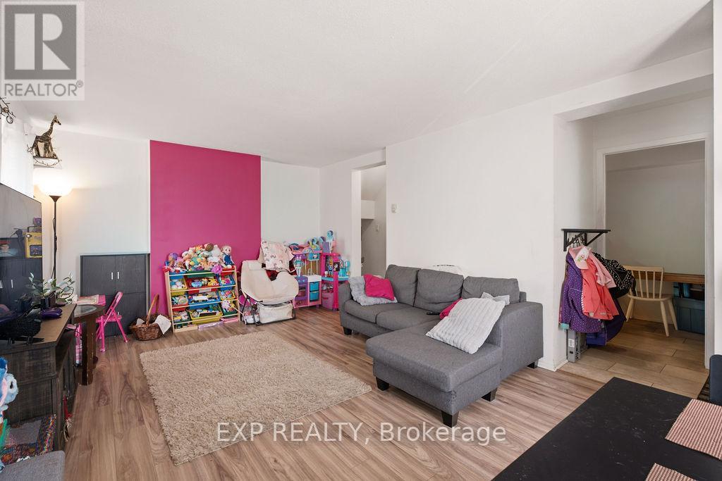 #UNIT #56 1704 TANGUAY COURT - 14