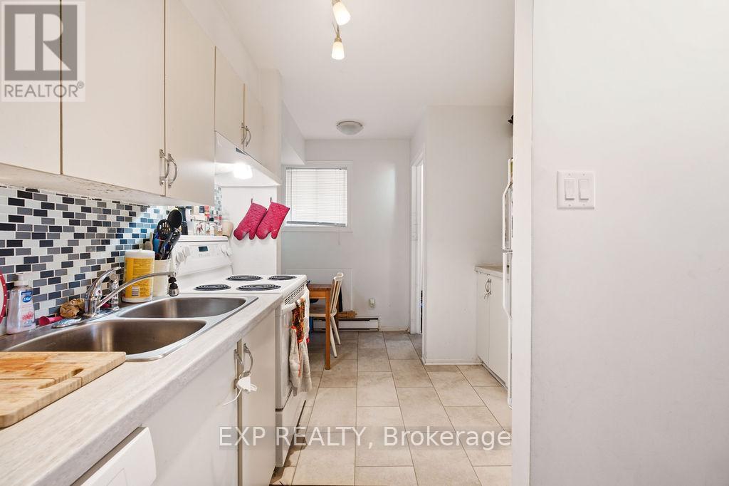 #UNIT #56 1704 TANGUAY COURT - 20