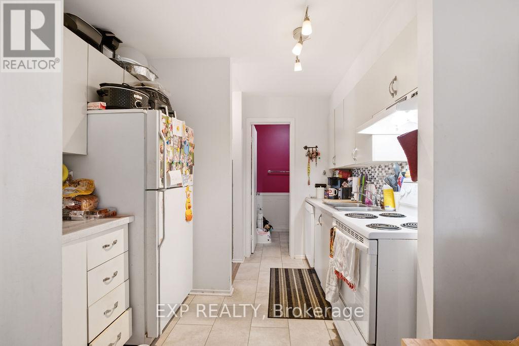 #UNIT #56 1704 TANGUAY COURT - 21