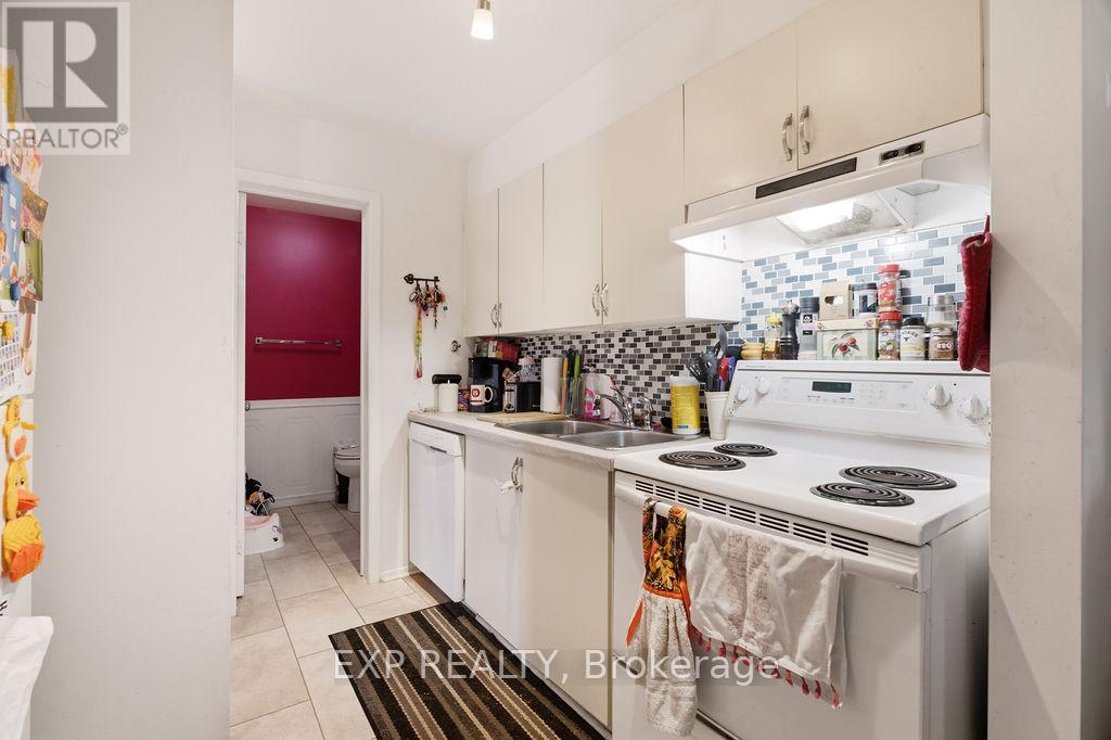#UNIT #56 1704 TANGUAY COURT - 22