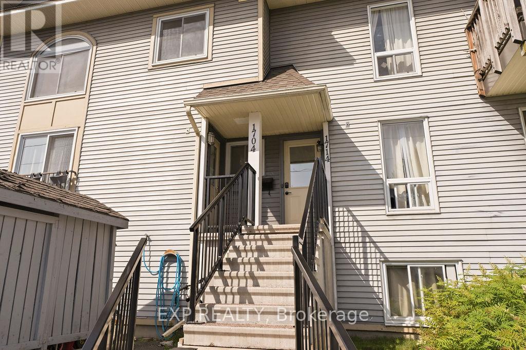 #UNIT #56 1704 TANGUAY COURT - 6