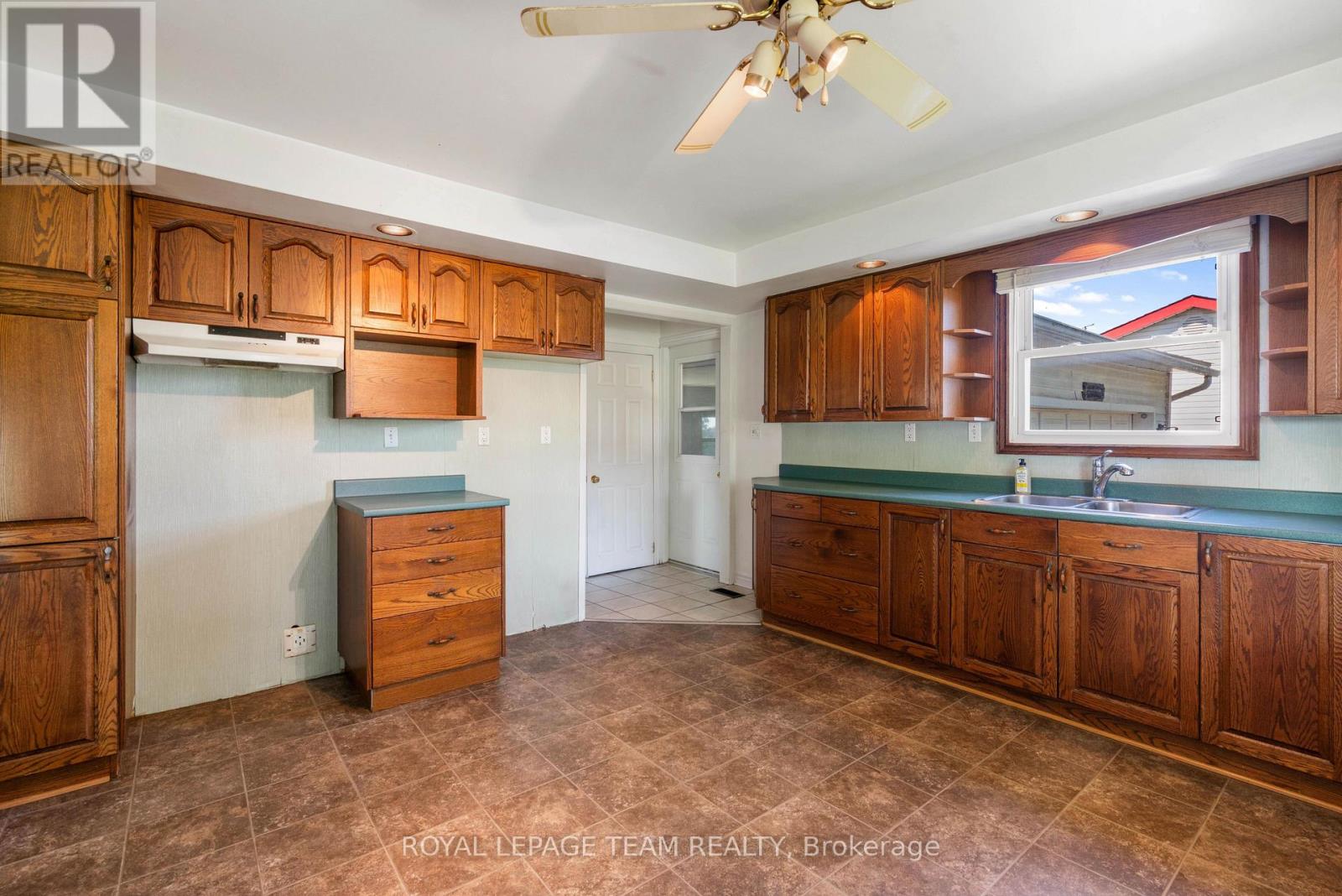12029 MAIN STREET - 10