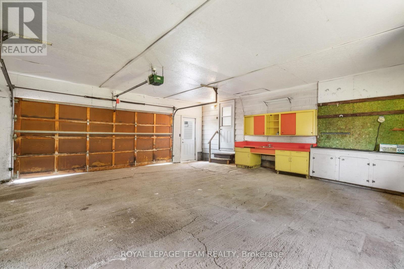 12029 MAIN STREET - 26