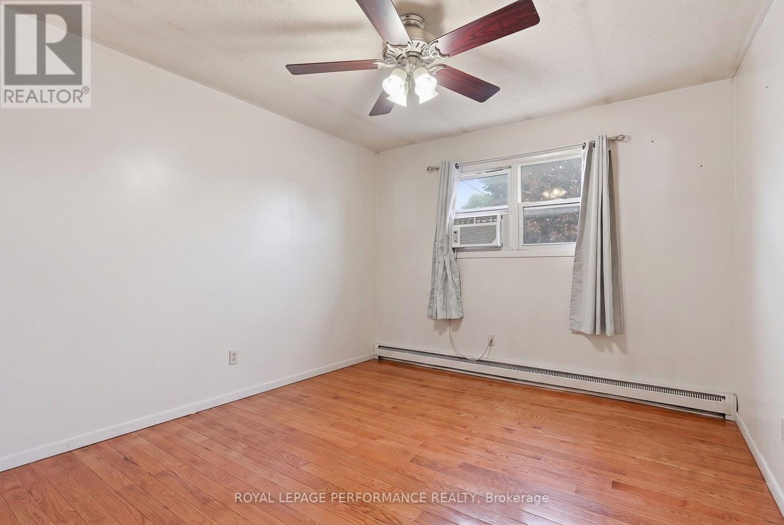 321 SAINTE-ANNE STREET - 17