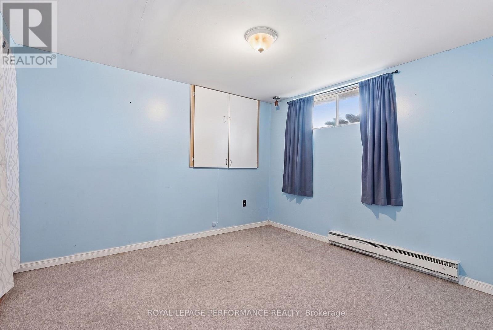 321 SAINTE-ANNE STREET - 27