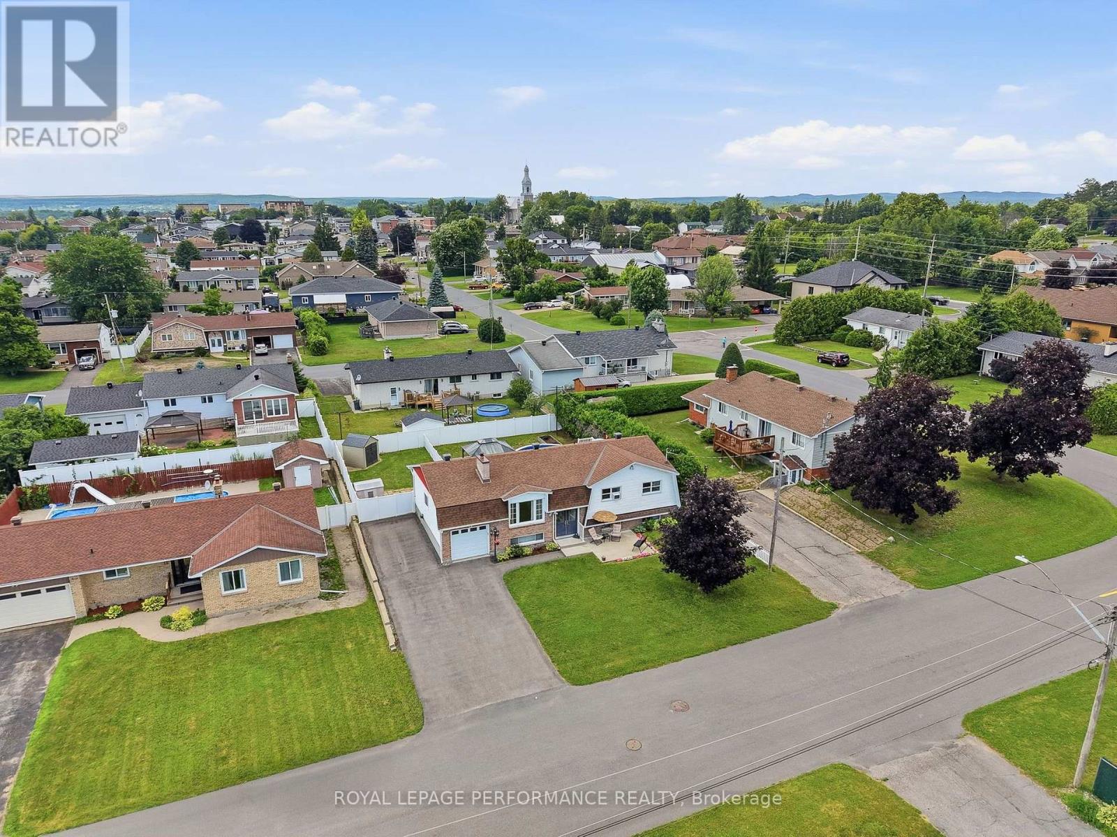 321 SAINTE-ANNE STREET - 32