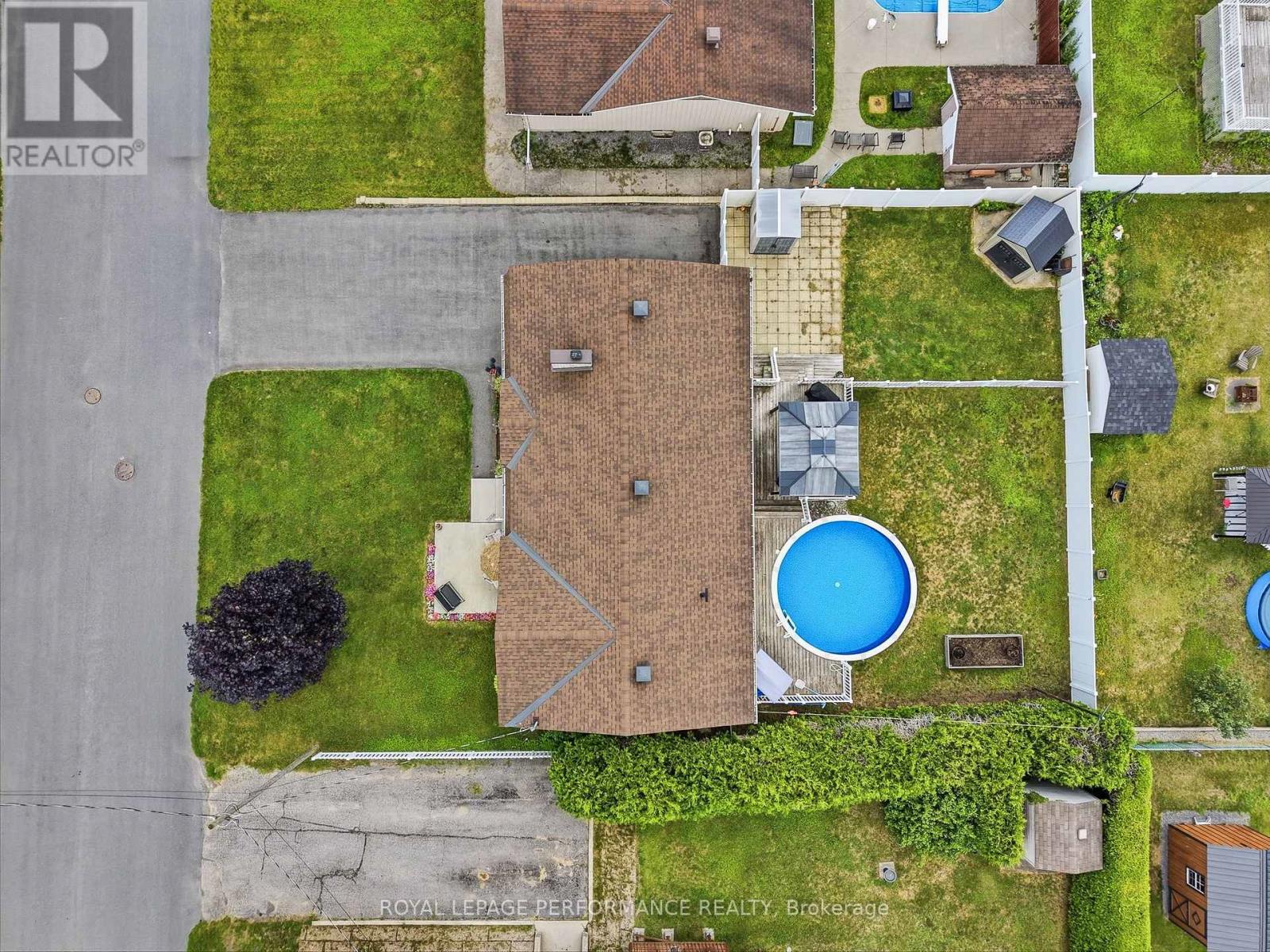 321 SAINTE-ANNE STREET - 35