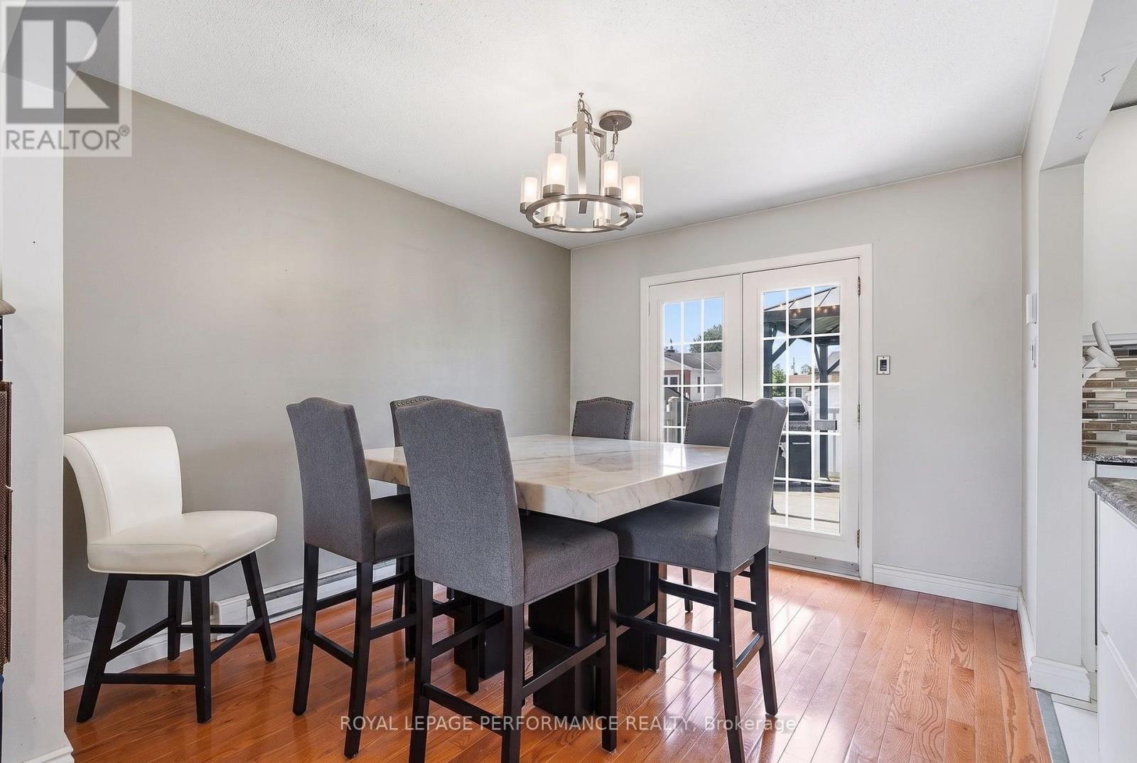 321 SAINTE-ANNE STREET - 8