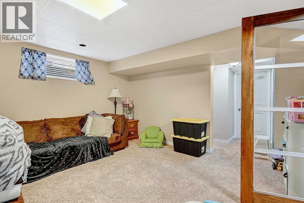 8821 88 Street - 29