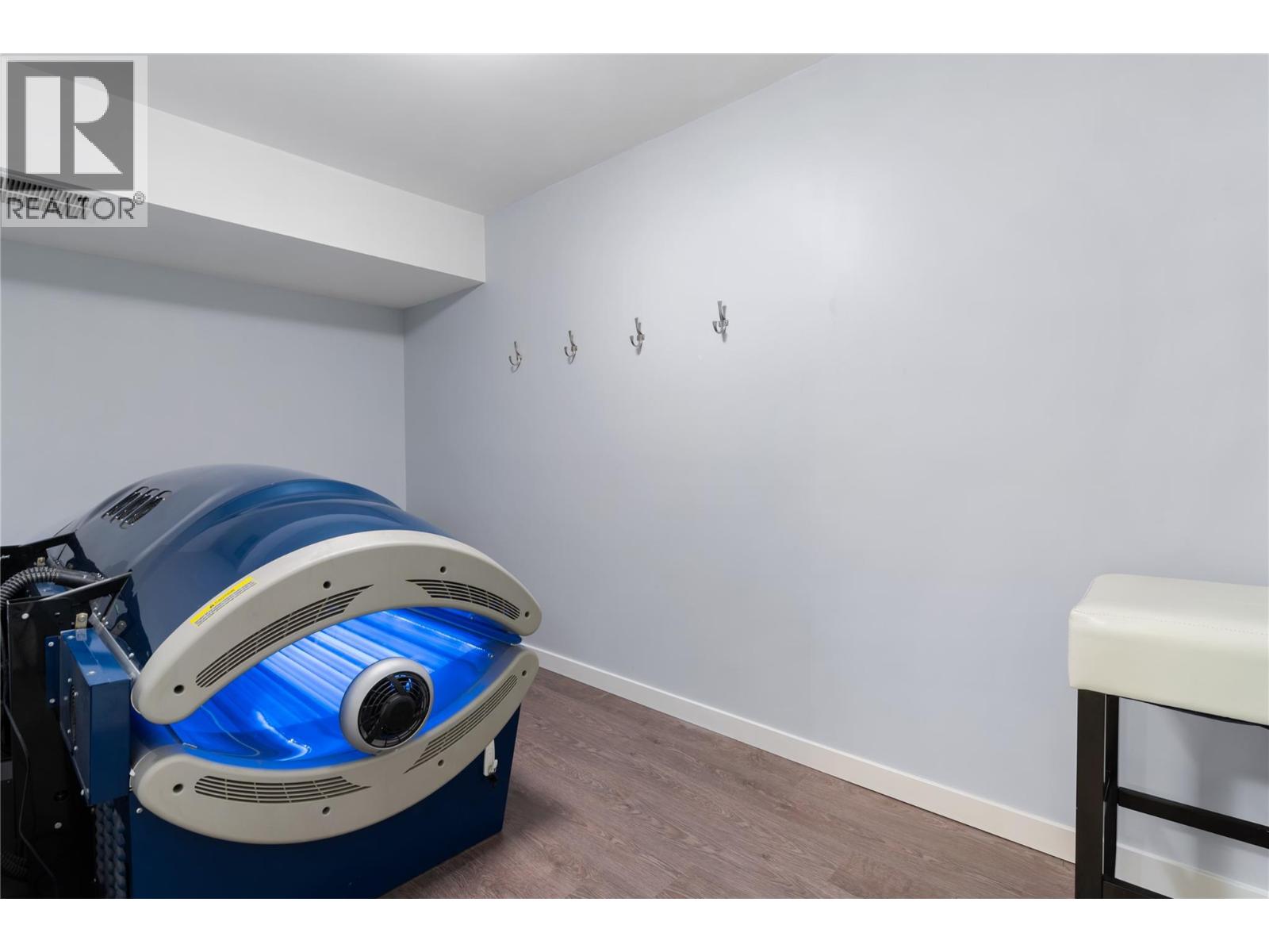 2060 Bennett Road - 58