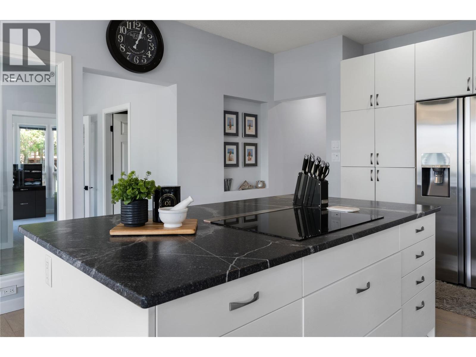 2060 Bennett Road - 20