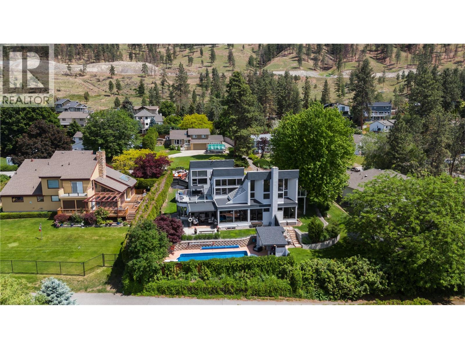 2060 Bennett Road - 5