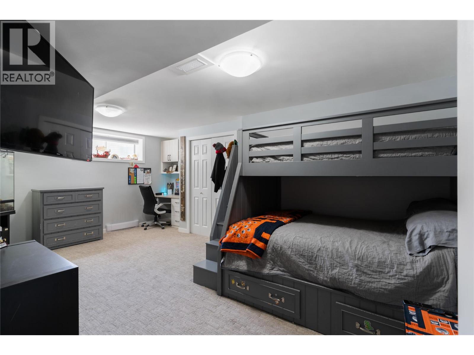 2060 Bennett Road - 57