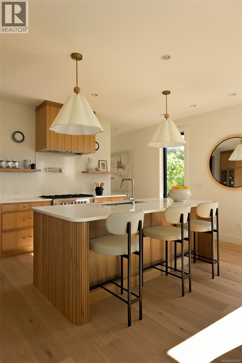 #2 3080 Oakdowne Rd - 24