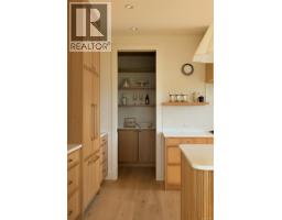 2 3080 Oakdowne Rd, Oak Bay, BC V8R5N9 Photo 20