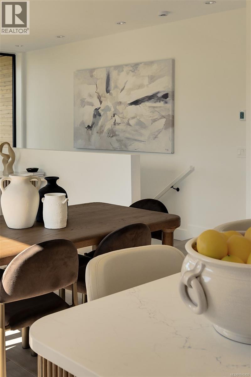 #2 3080 Oakdowne Rd - 36