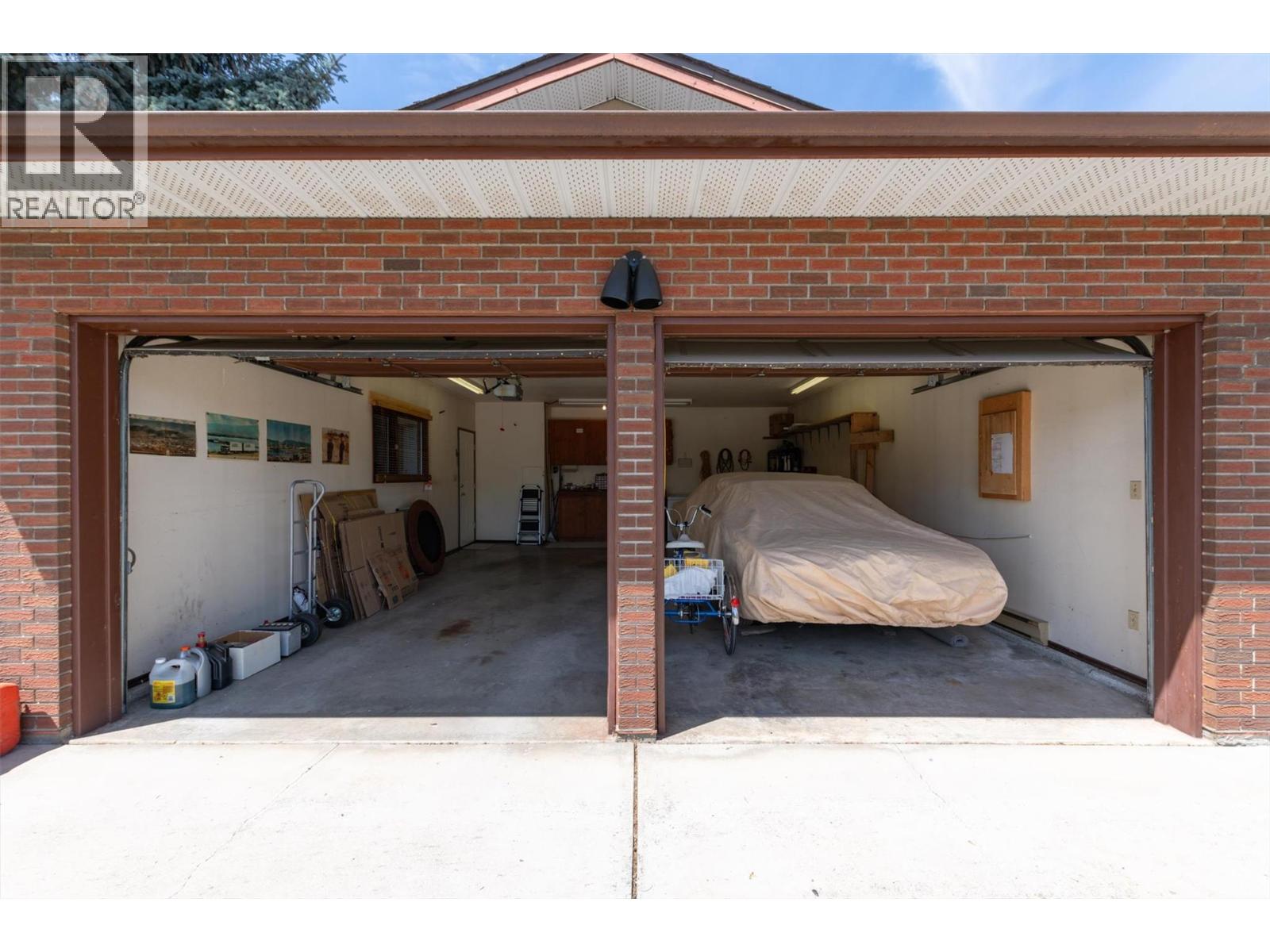 2434 Rhondda Crescent - 30