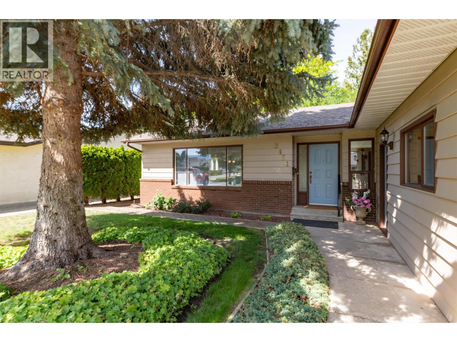 2434 Rhondda Crescent - 4